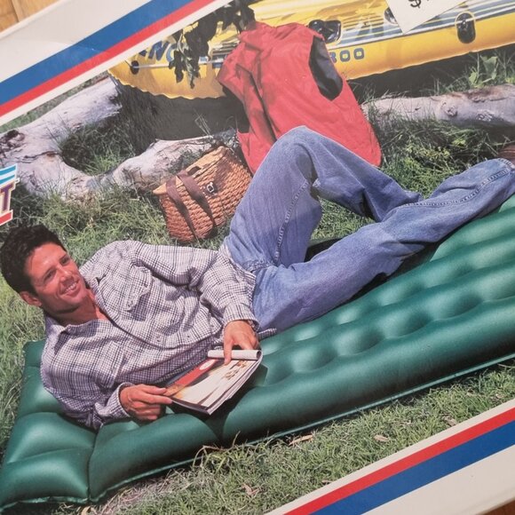 Inflatable mattress - Picture 2 of 3